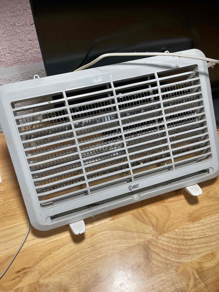 Đèn bắt muỗi Comet CM009 Trắng. Mua bán Đèn tại Thành phố Buôn Ma Thuột Đắk Lắk được đăng bởi Mặt Trời hình 1