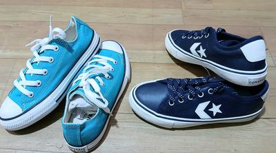 Giày Converse , trẻ em , mới , chính hãng. Mua bán Giày dép tại Quận 8 Tp Hồ Chí Minh được đăng bởi Dung Võ 