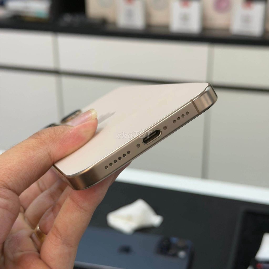 Apple iPhone 16 Pro 256GB Vàng 2 SIM. Mua bán Điện thoại tại Quận Ngũ Hành Sơn Đà Nẵng được đăng bởi Trieu Le hình 1