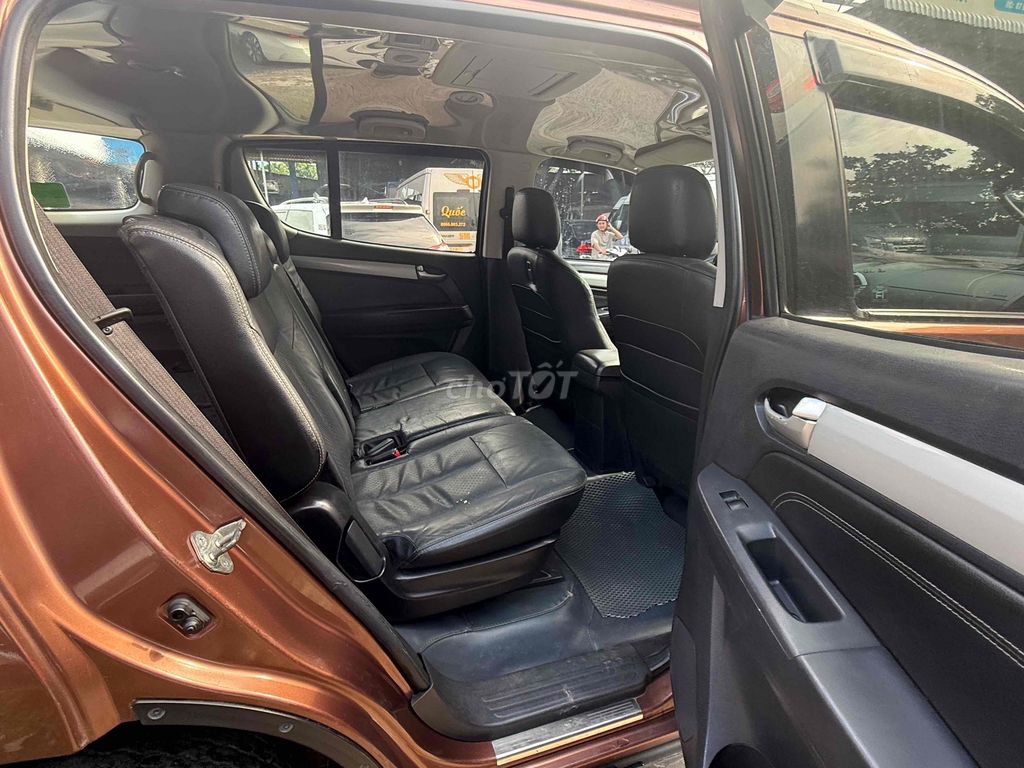 Isuzu Mu X 2016 đk 2017 3.0 AT. Mua bán Ô tô tại Quận Bình Tân Tp Hồ Chí Minh được đăng bởi duy khang hình 7