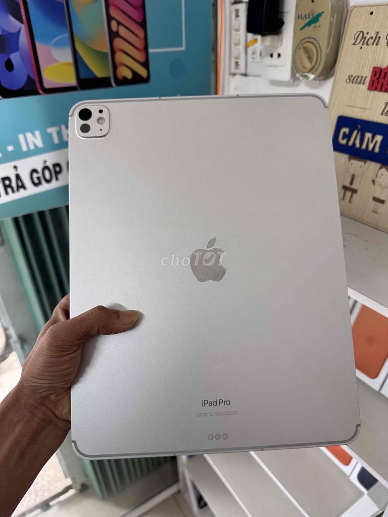 Apple iPad Pro M4 256GB Bạc 13 inch. Mua bán Máy tính bảng tại Thành phố Buôn Ma Thuột Đắk Lắk được đăng bởi ZinPhoneBMT 240 Quang Trung hình 1