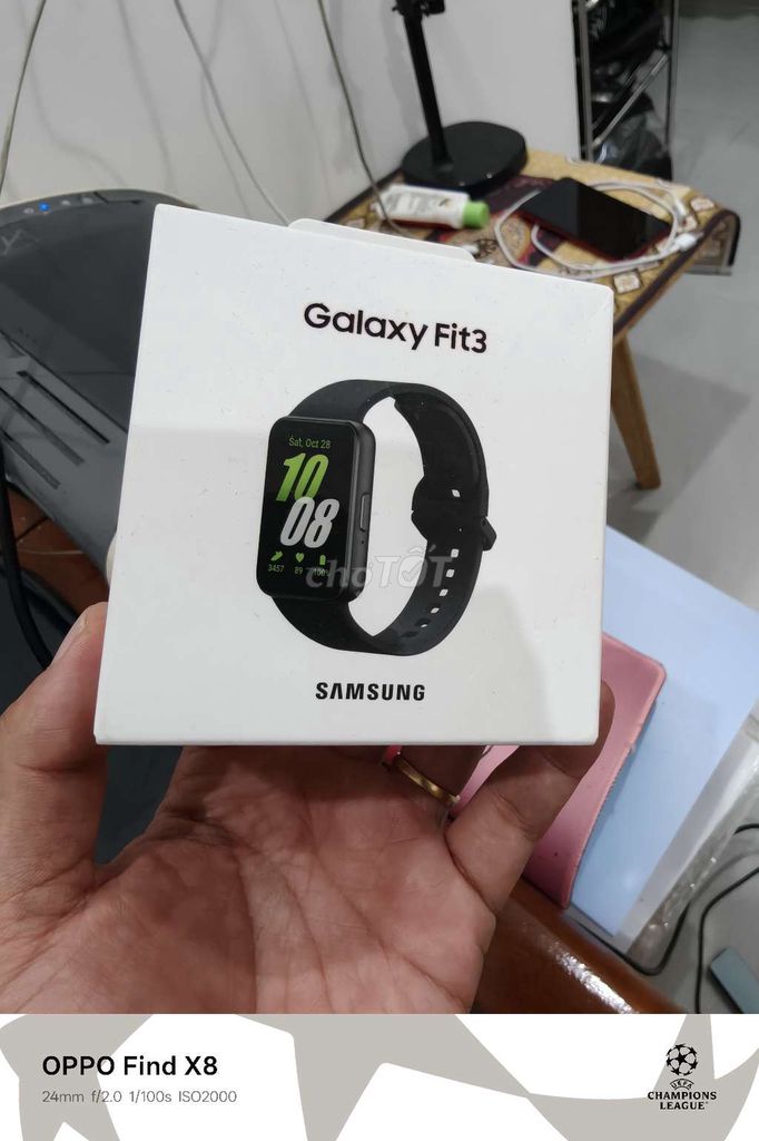 Samsung Fit3 Đen Mới (NEW). Mua bán Thiết bị đeo thông minh tại Quận Cẩm Lệ Đà Nẵng được đăng bởi VKT hình 1