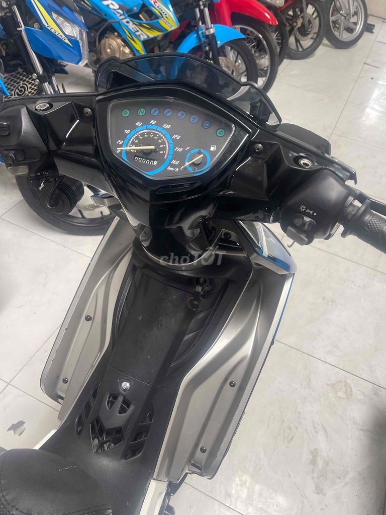 Ex 135 xuống áo xe zin chuẩn bs 95. Mua bán Xe máy tại Quận Ninh Kiều Cần Thơ được đăng bởi Cửa Hàng xe máy Hoàng Hải hình 3