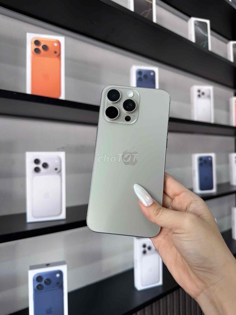 iPhone 15 Pro Max Titan tự nhiên. Mua bán Điện thoại tại Huyện Bảo Lâm Lâm Đồng được đăng bởi Khoai Store hình 1