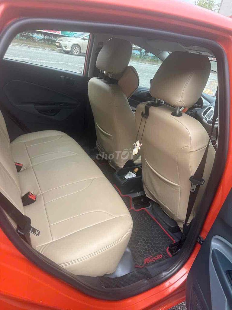 bán ford fista sx 2012 số tự động, như mới. Mua bán Ô tô tại Huyện Hoài Đức Hà Nội được đăng bởi Đức Giang hình 7