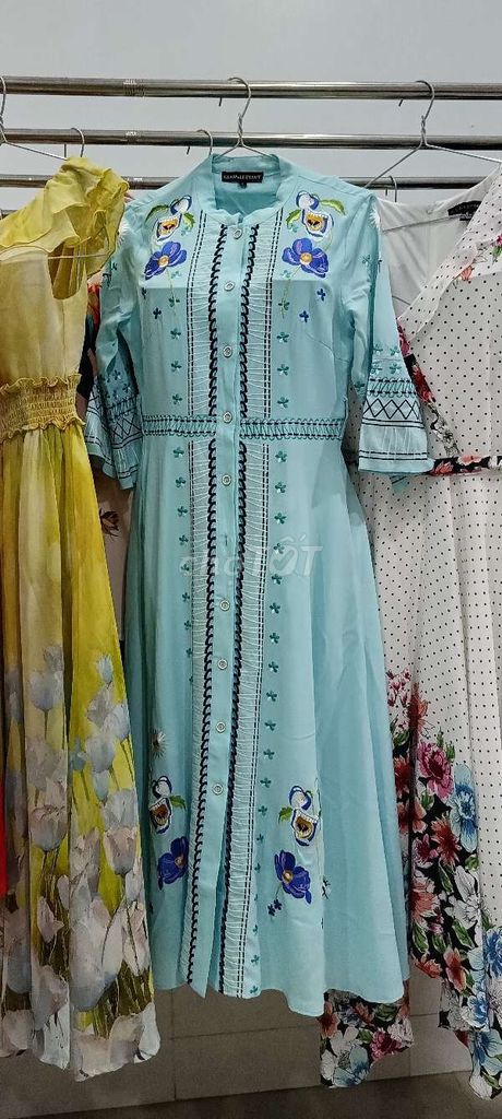 Đầm nữ thanh lịch trang trọng. Mua bán Quần áo tại Thành phố Rạch Giá Kiên Giang được đăng bởi Thường Lạc hình 1