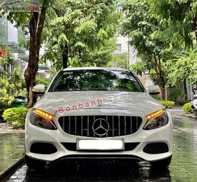 Mercedes Benz C class C200 2017. Mua bán Ô tô tại Quận Cầu Giấy Hà Nội được đăng bởi Phạm Trung Đức