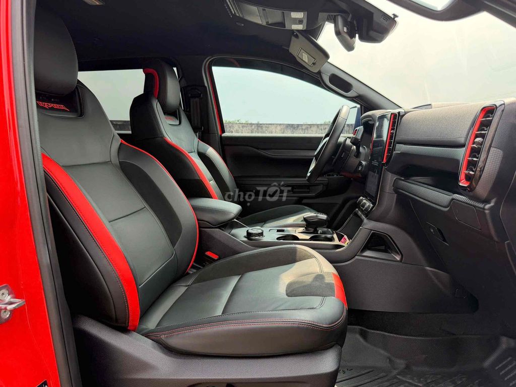✅ Ford Raptor 2024 - 30000km- Ngân Hàng 75%. Mua bán Ô tô tại Quận Tân Phú Tp Hồ Chí Minh được đăng bởi Đạt Ford Bến Thành hình 13