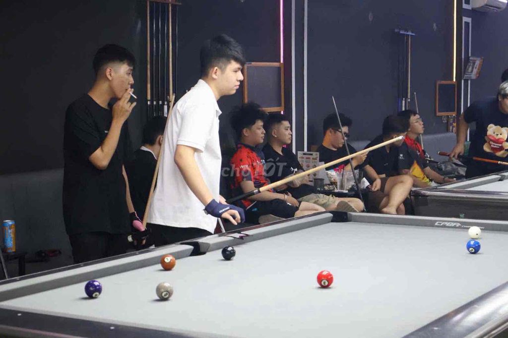 Cần sang CLB bida 8 bàn- trung tâm q Bình Thạnh,TP.HCM