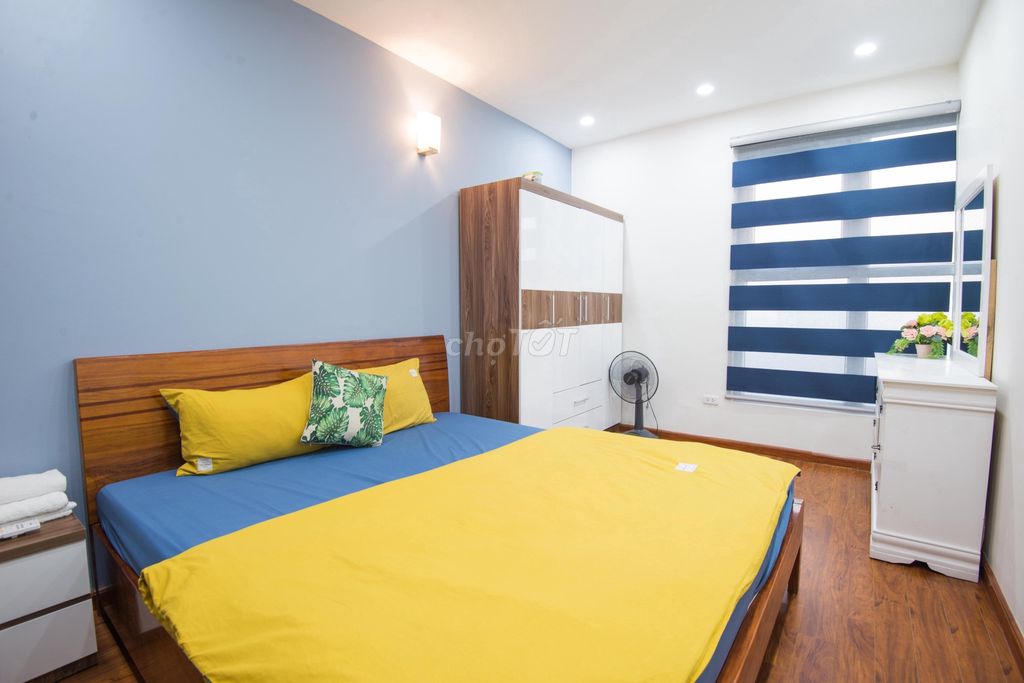 Cho thuê căn hộ Vimeco Nguyễn Chánh:145m2, 3 ngủ, full nội thất