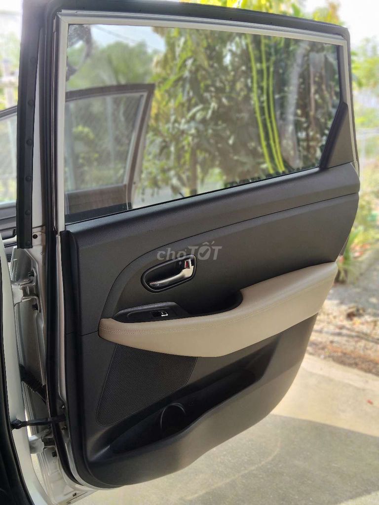 Cần bán kia rondo 2017 1 chủ mua mới. Mua bán Ô tô tại Thị xã Bến Cát Bình Dương được đăng bởi Tuấn Thành hình 9