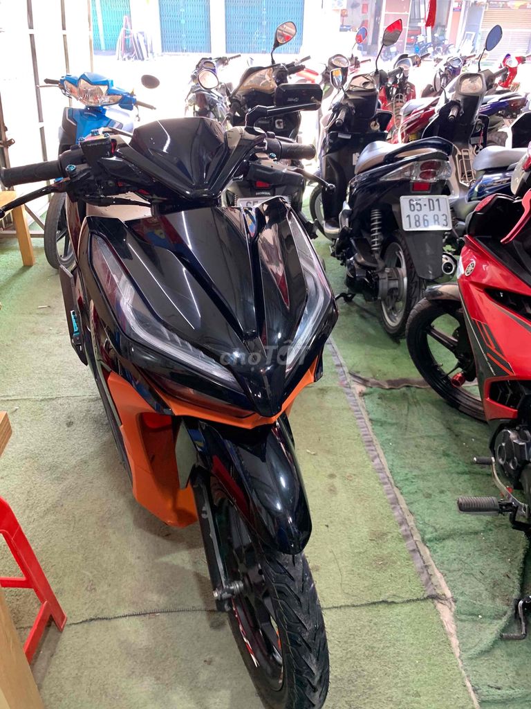 Honda Vario 125/ Chính Chủ Zin Đẹp Máy Cực Êm