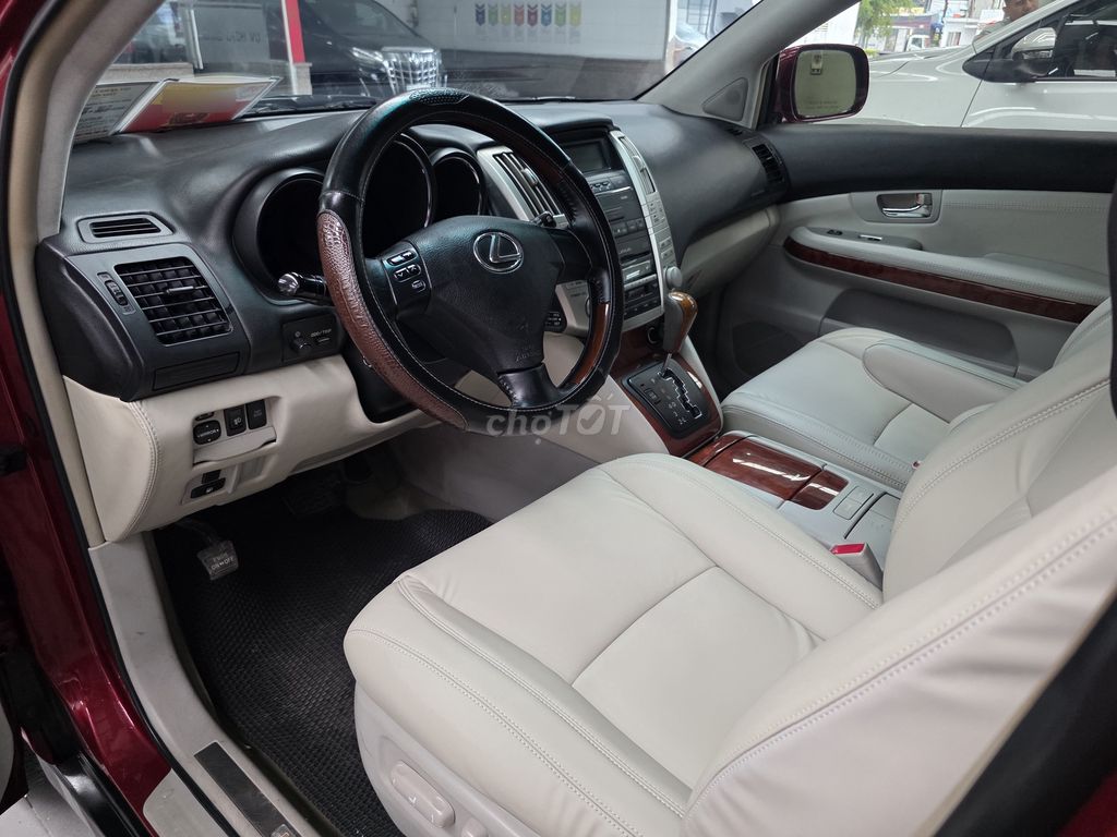 Lexus RX330 đăng ký lần đầu 2007 - 215000 km. Mua bán Ô tô tại Quận 12 Tp Hồ Chí Minh được đăng bởi Quốc Việt hình 4