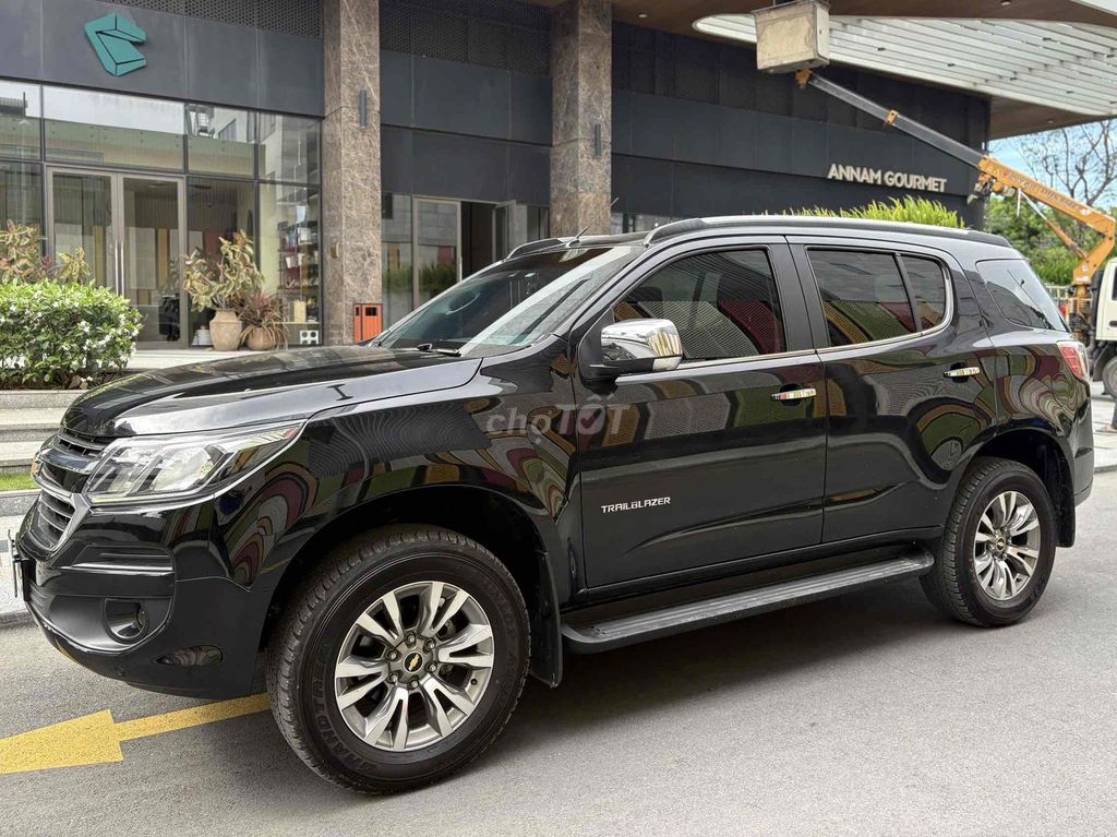 Chevrolet Trailblazer LTZ 2.5AT VGT 4x4 2018. Mua bán Ô tô tại Thành phố Thủ Đức Tp Hồ Chí Minh được đăng bởi Hoàng Thọ hình 2