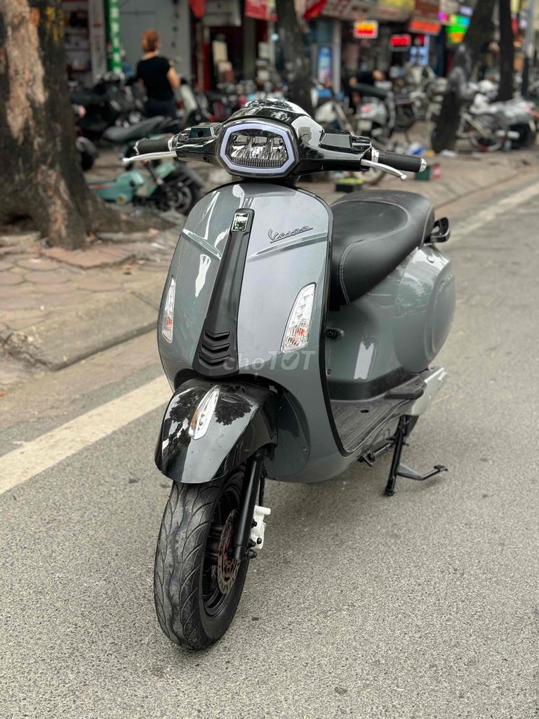 Vespa xám bình 2024,đủ giấy tờ,Có trả góp