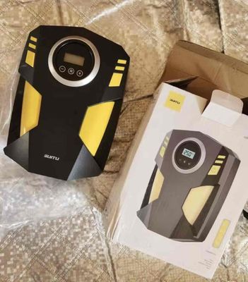 Mới mua về chưa dùng Bơm lốp ô tô SUITU Đen vàng. Mua bán Phụ tùng xe tại Quận Hoàng Mai Hà Nội được đăng bởi Hiền Cận