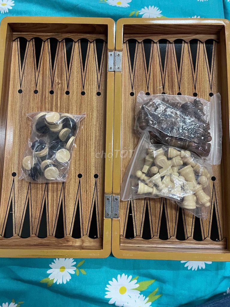 Bộ cờ vua và cờ backgammon cao cấp