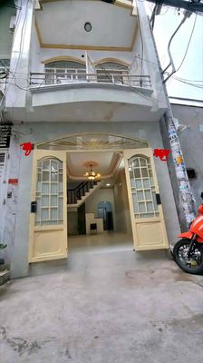 NHÀ CHO THUÊ ĐƯỜNG XE TẢI 2PN2WC