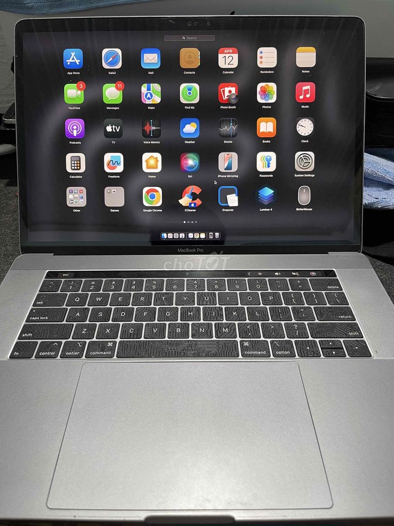 Apple MacBook Pro 2019 15 inch 16GB/512GB. Mua bán Laptop tại Huyện Củ Chi Tp Hồ Chí Minh được đăng bởi Tien Dat hình 1