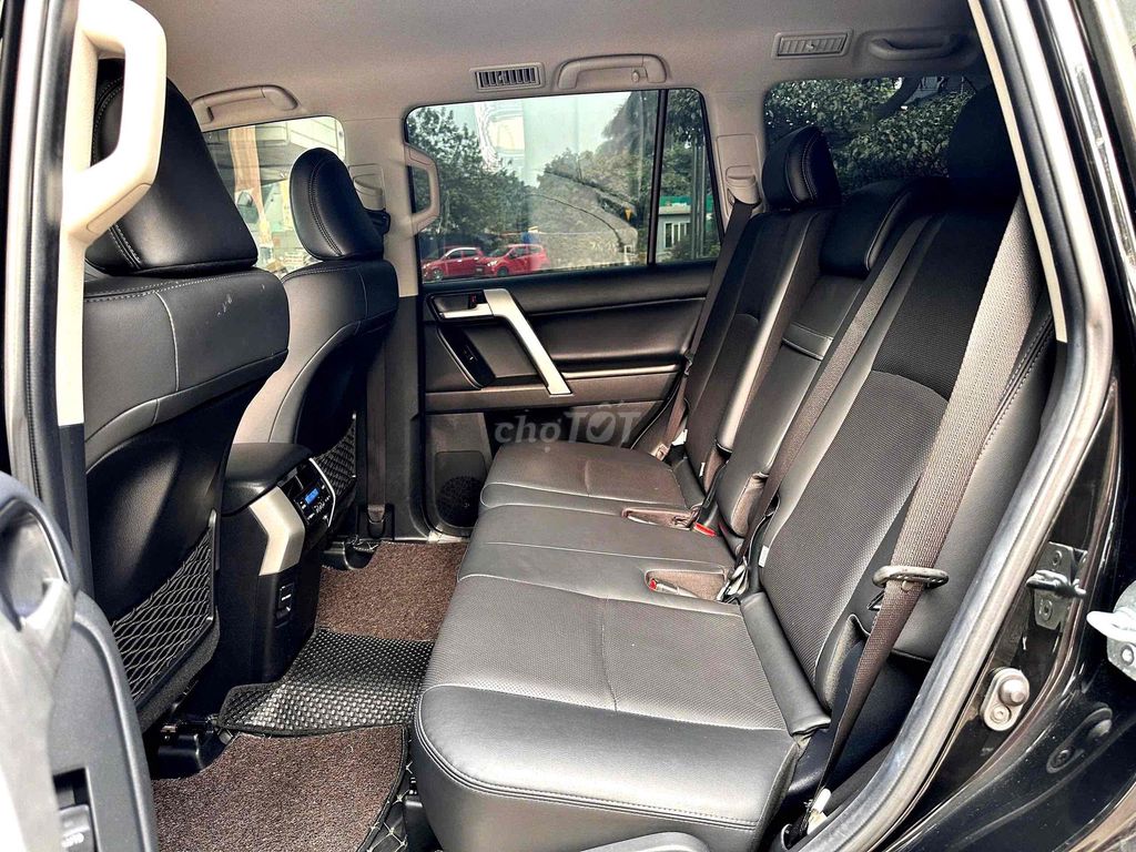 Toyota Hà Đông bán Prado 2021 2.7VX 4v5 km. Mua bán Ô tô tại Quận Hà Đông Hà Nội được đăng bởi Toyota Hà Đông Tsure hình 5