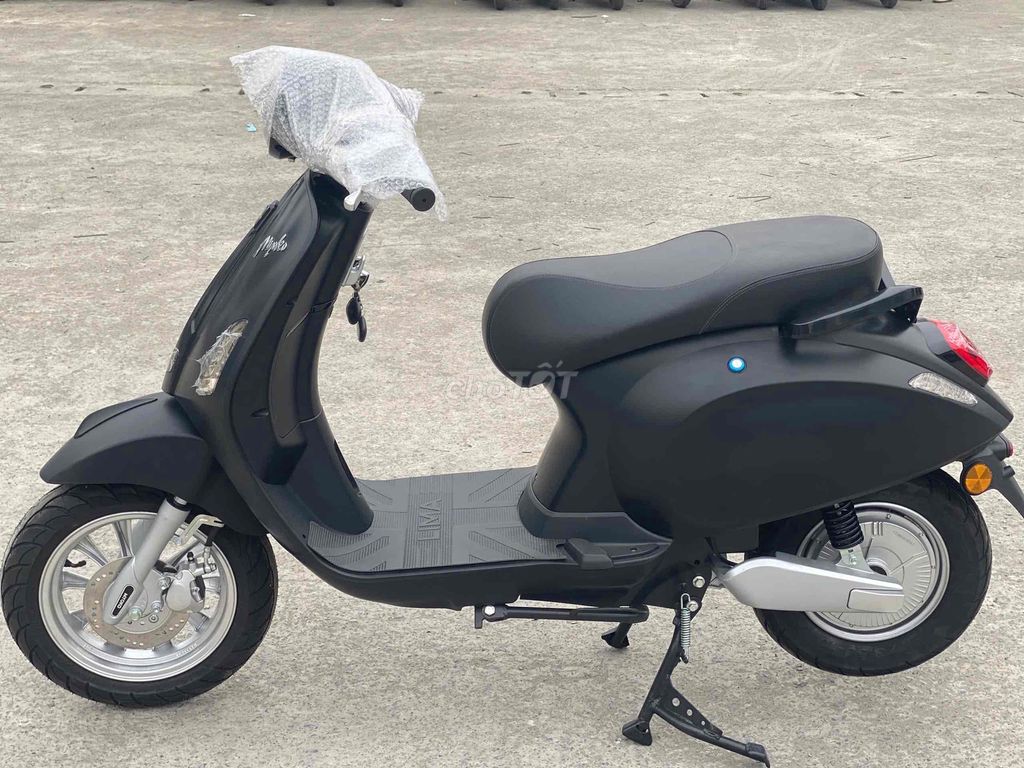 Xe điện Vespa mới tinh 100%