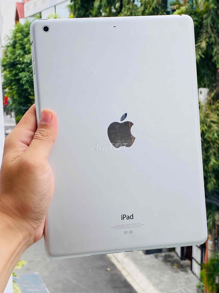 Apple iPad Air 10 inch Bạc. Mua bán Máy tính bảng tại Quận Hải Châu Đà Nẵng được đăng bởi Lộc Roy hình 1