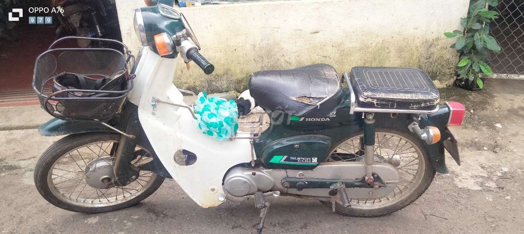 Cần bán chiêc cub cổ đang chạy bình thường. Mua bán Xe máy tại Thành phố Buôn Ma Thuột Đắk Lắk được đăng bởi trần anh hình 3