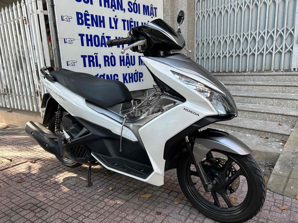 Honda AB 125fi động cơ ESP zin êm chính chủ. Mua bán Xe máy tại Thành phố Mỹ Tho Tiền Giang được đăng bởi Trân Phong hình 8