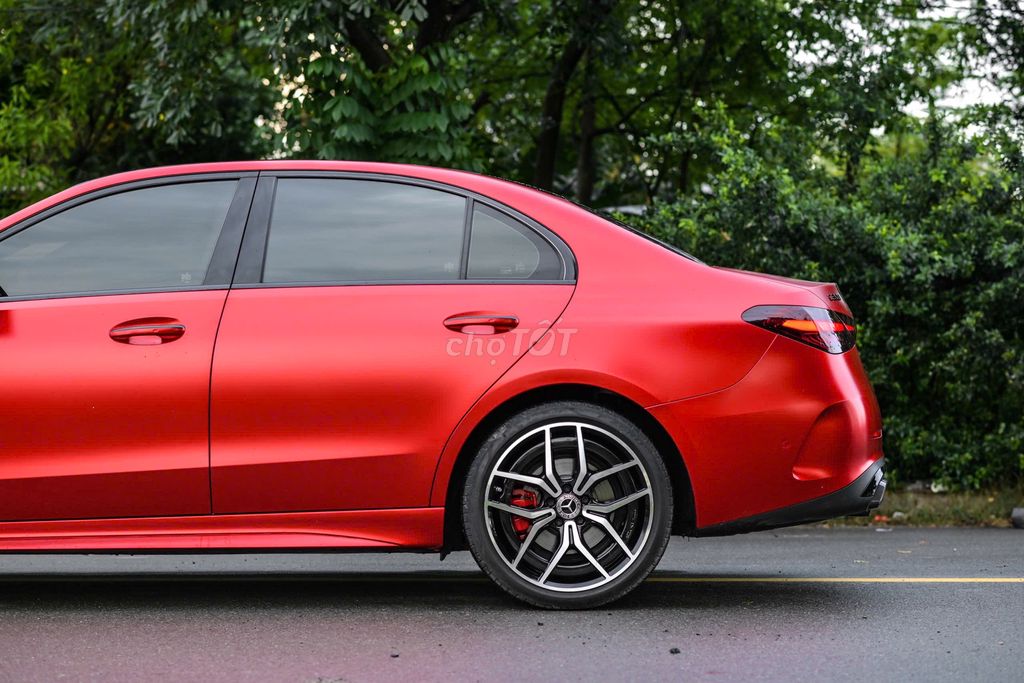 ❤️ Mercedes-Benz C300 AMG 2022, Đỏ nhám cực ngầu. Mua bán Ô tô tại Quận 7 Tp Hồ Chí Minh được đăng bởi Tri Mercedes DNZ hình 12