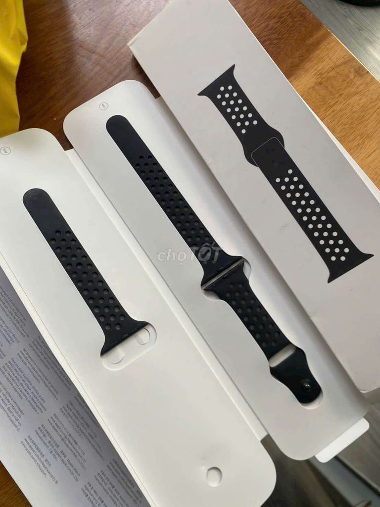 Dây đồng hồ Nike Midnight Đen 45mm. Mua bán Thiết bị đeo thông minh tại Quận Tân Phú Tp Hồ Chí Minh được đăng bởi Nguyễn Thanh Thùy hình 1