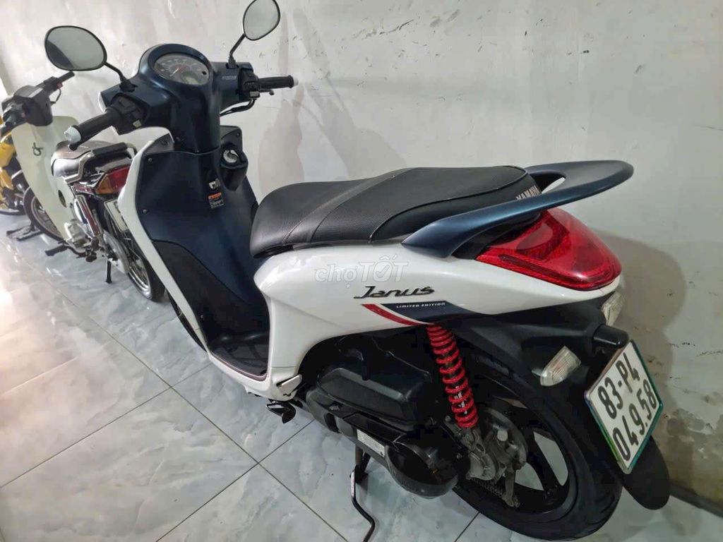 Yamaha Janus Limited Edition Trắng xanh. Mua bán Xe máy tại Quận Ninh Kiều Cần Thơ được đăng bởi CHXM Trung Trưc  hình 5