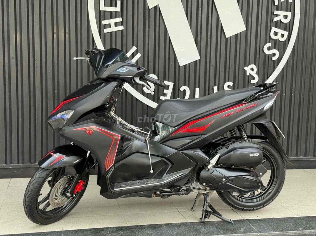 Ab 2018 Đen nhám phiên bản cao cấp biển 43. Mua bán Xe máy tại Quận Hải Châu Đà Nẵng được đăng bởi Trần Mạnh hình 2