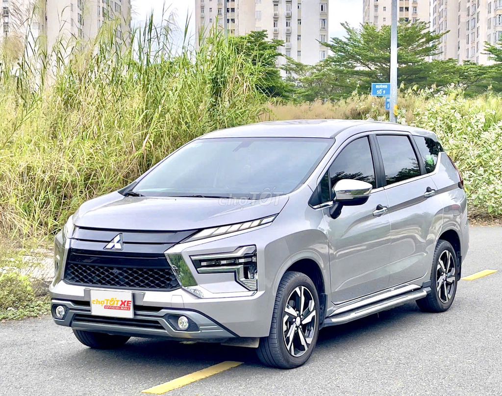 Xpander 2023 Premium - Odo 34,000km zin cả xe.