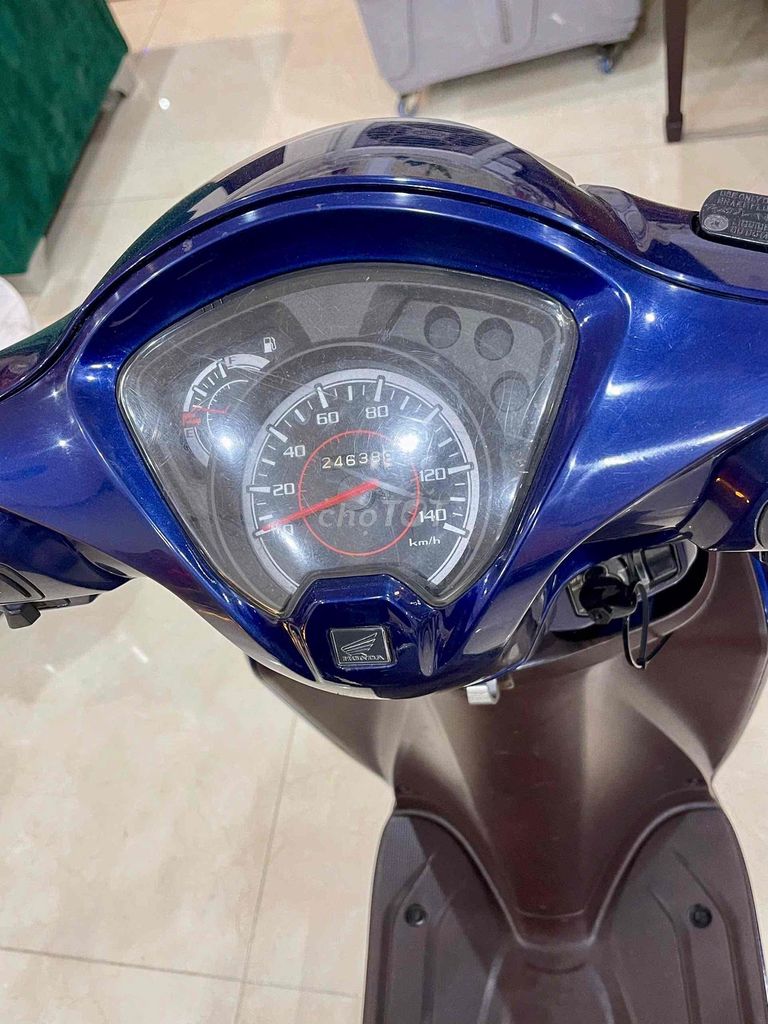 XE MÁY 68 - Honda Vision 2016 Xanh Zin Chất. Mua bán Xe máy tại Quận Tây Hồ Hà Nội được đăng bởi Đức Anh hình 6