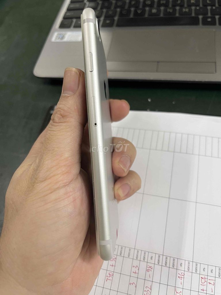 Apple iPhone 7 Bạc iOS 15.8.4. Mua bán Điện thoại tại Huyện Tiên Du Bắc Ninh được đăng bởi Nguyễn Duy hình 1