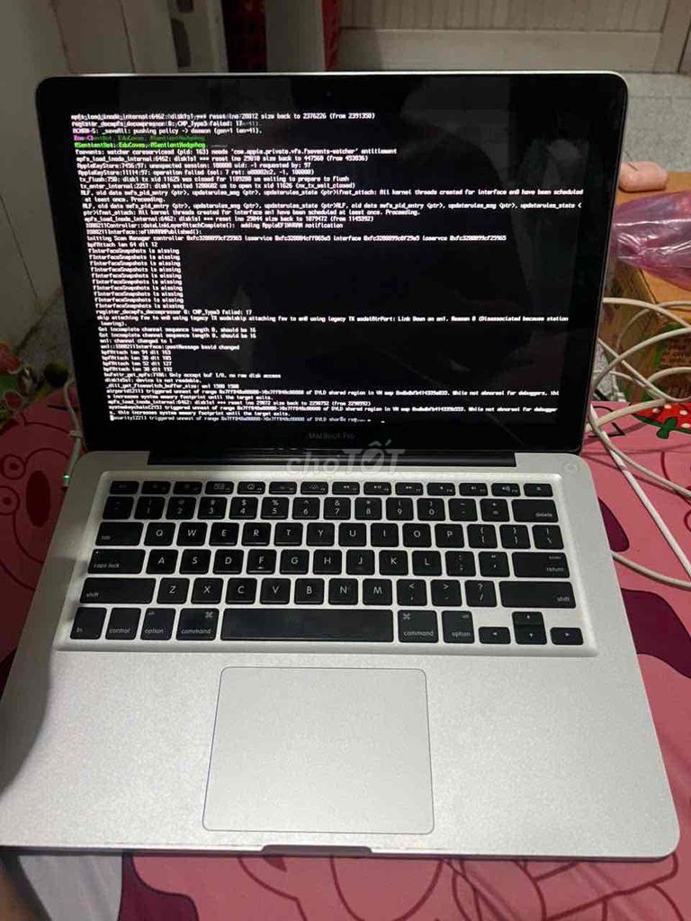 Apple MacBook 2009 Bạc Đã sử dụng. Mua bán Laptop tại Huyện Mỏ Cày Bắc Bến Tre được đăng bởi khanh hình 1