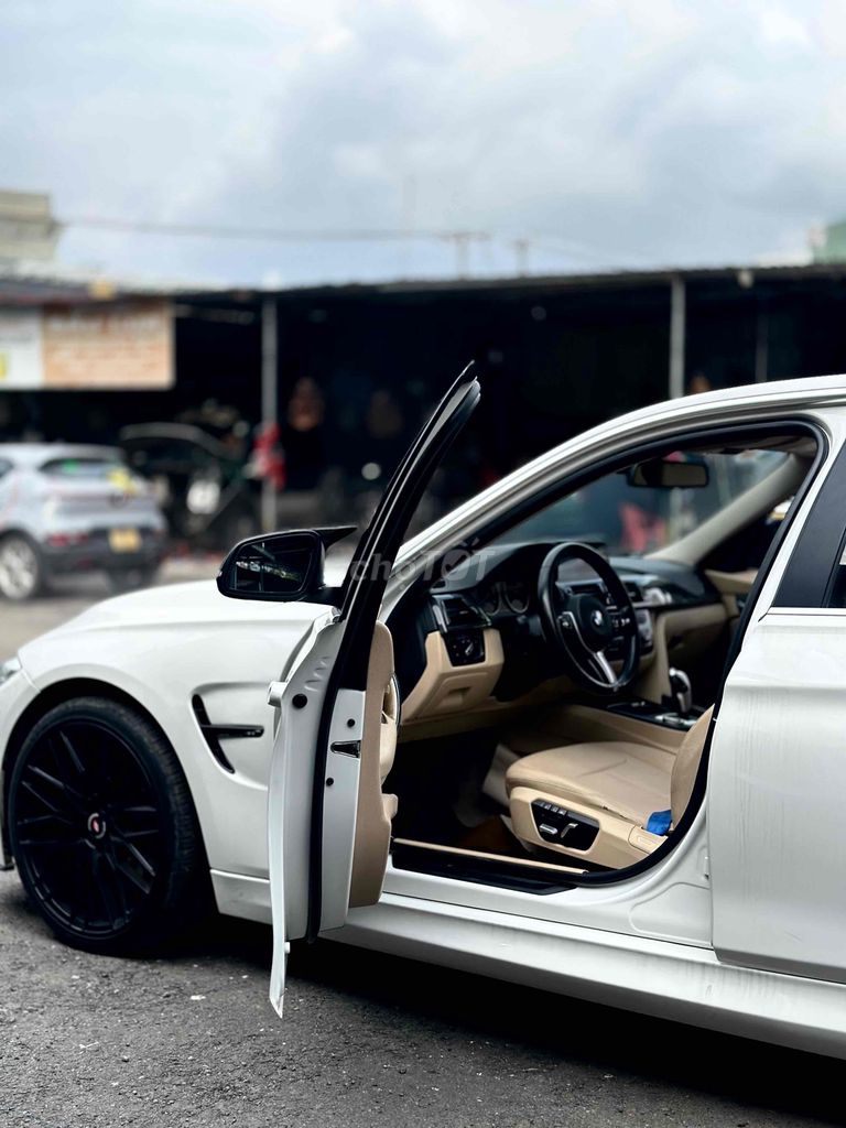 BMW 3 Series 2015 320i - 85000 km. Mua bán Ô tô tại Quận Bình Thạnh Tp Hồ Chí Minh được đăng bởi tuan vu hình 6