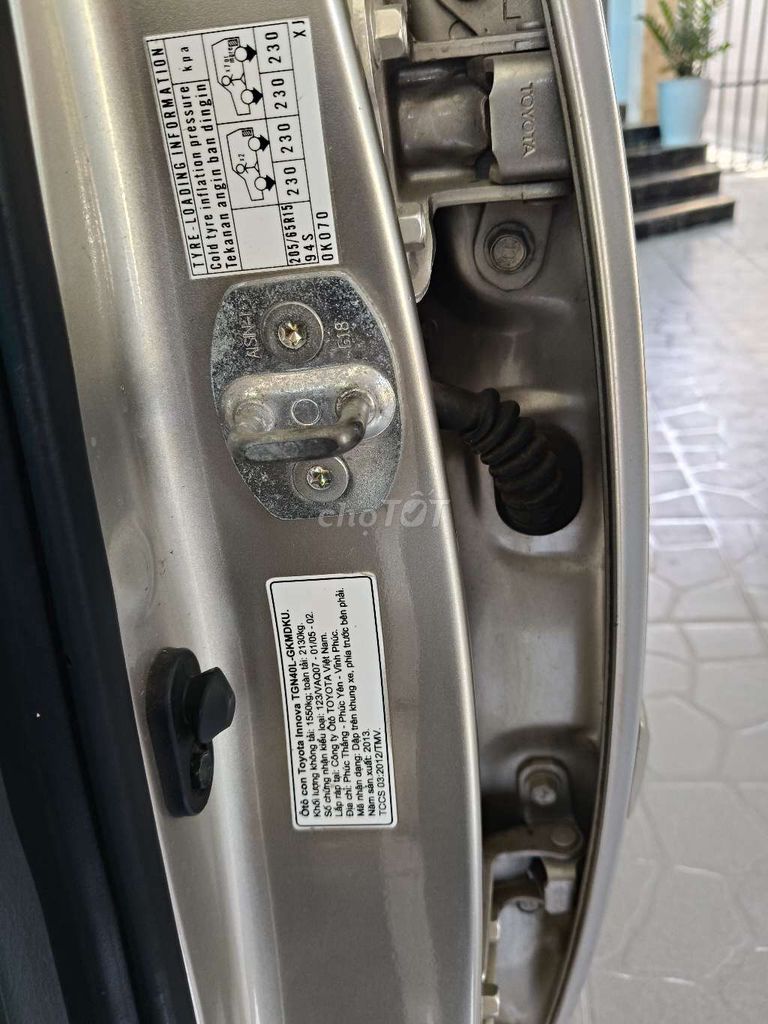 Toyota Innova Vàng cát 7 chỗ Số sàn. Mua bán Ô tô tại Huyện Chợ Mới An Giang được đăng bởi Phát đạt hình 9