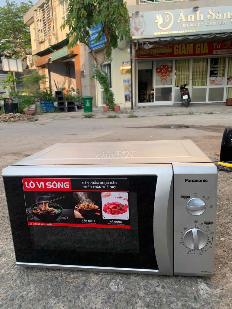 Lò vi sóng Panasonic 25L Bạc. Mua bán Bếp, lò, đồ điện nhà bếp tại Quận Gò Vấp Tp Hồ Chí Minh được đăng bởi Phạm Nguyệt hình 1