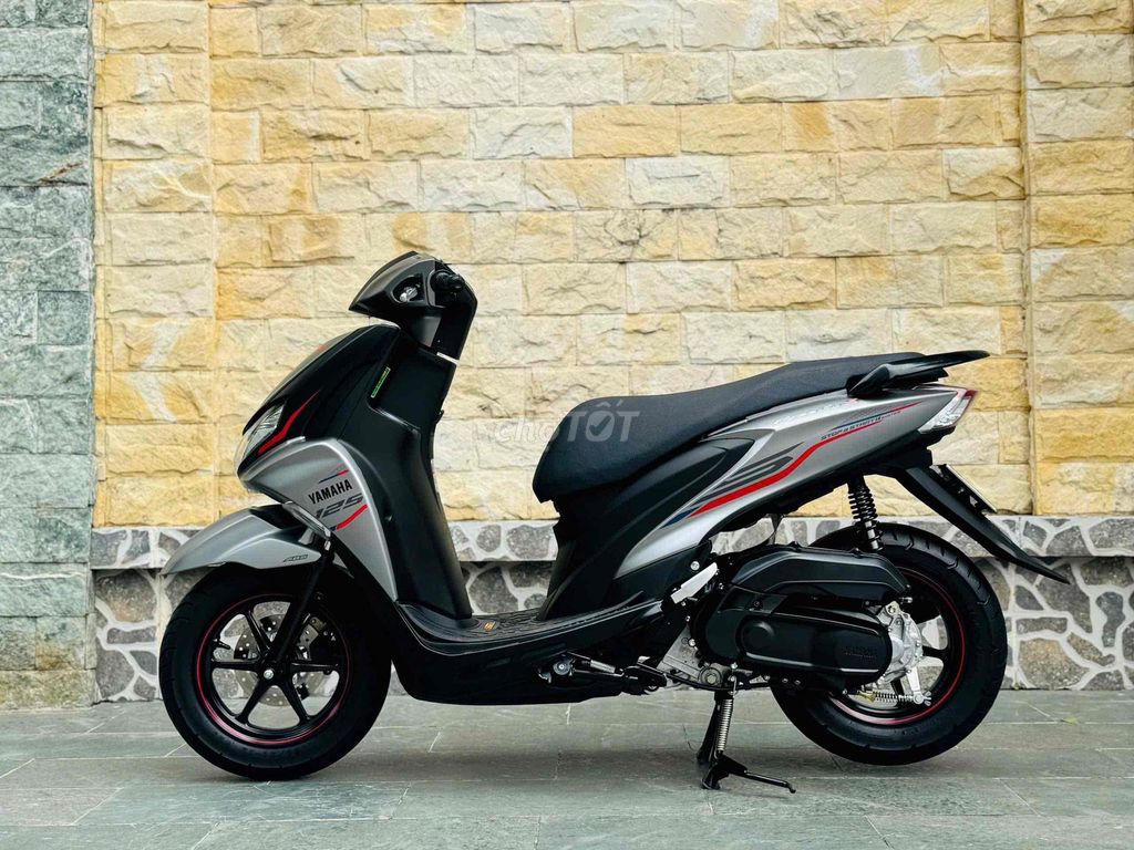 Yamaha Freego S 125fi ABS 2026 серо-черный 831 км