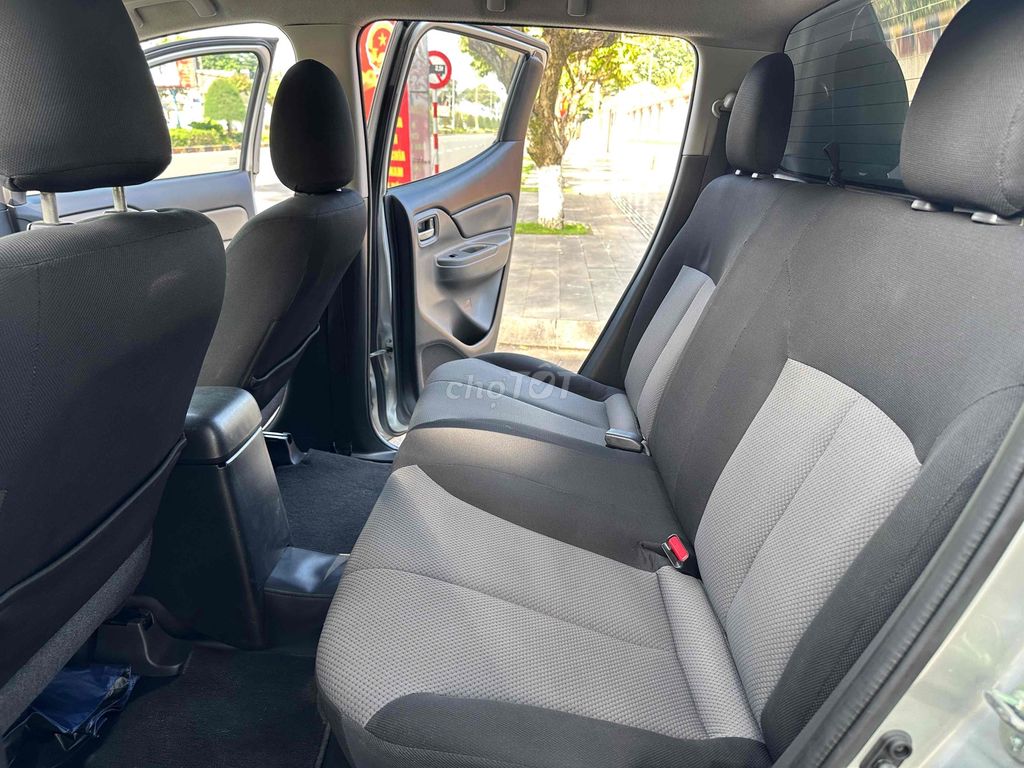 Bán Tải Triton 2017 số tự đông siêu bền tiết kiệm. Mua bán Ô tô tại Thành phố Long Khánh Đồng Nai được đăng bởi Cửa Hàng Xe Máy Thái Phong hình 13