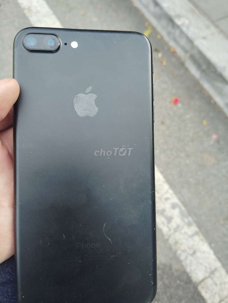 Apple iPhone 7 Plus 64GB Đen Lock Đã sử dụng. Mua bán Điện thoại tại Quận Long Biên Hà Nội được đăng bởi minh huy hình 1