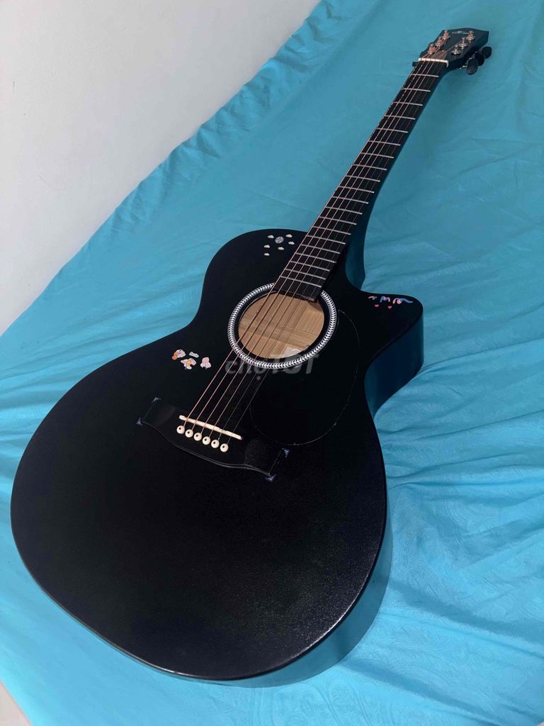 Đàn guitar acoustic Đen kèm phụ kiện. Mua bán Nhạc cụ tại Thành phố Vũng Tàu Bà Rịa - Vũng Tàu được đăng bởi Phạm Quỳnh Quyên hình 1