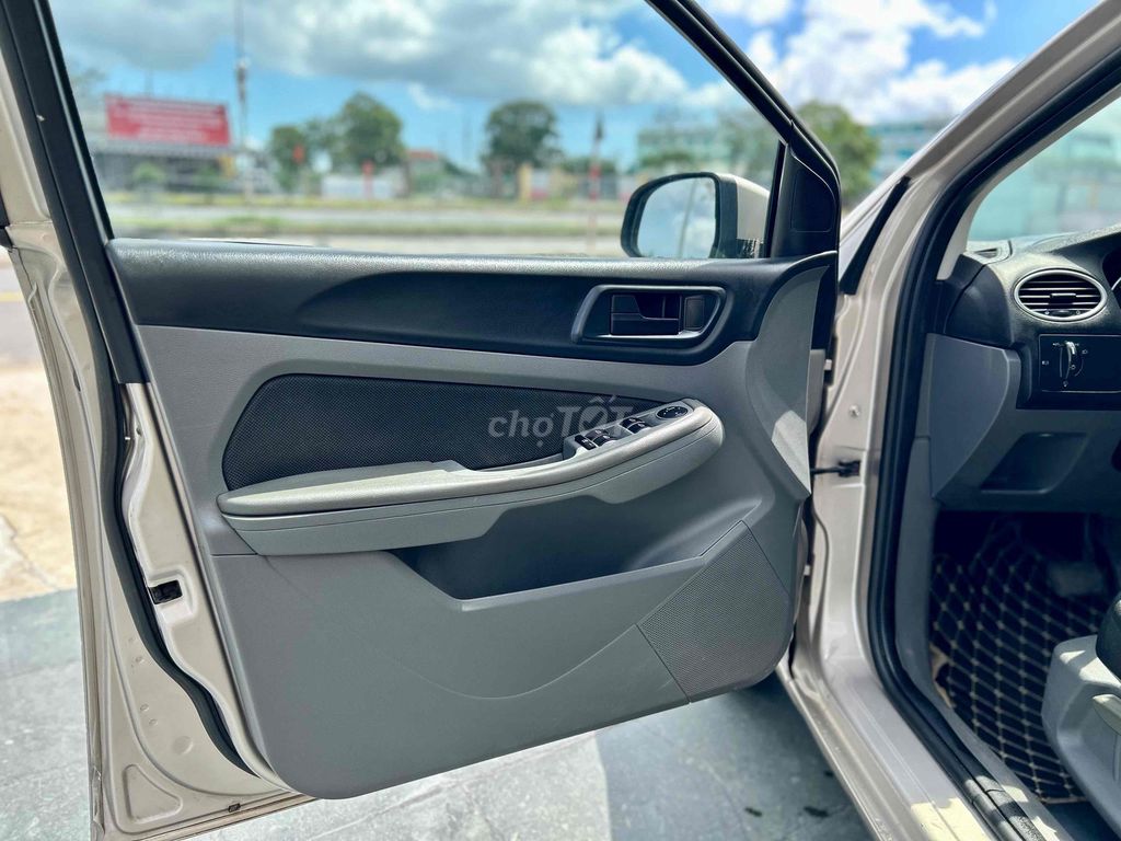 Ford Focus 2010 1 chủ từ mới. Mua bán Ô tô tại Quận Cẩm Lệ Đà Nẵng được đăng bởi Lương văn vỹ  hình 8