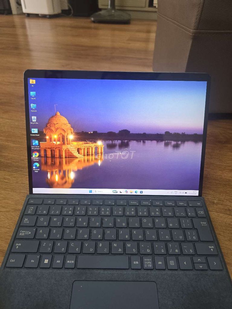 Microsoft Surface Pro 8 i5 8GB/256GB Xám. Mua bán Máy tính bảng tại Quận Hà Đông Hà Nội được đăng bởi Eagle hình 1