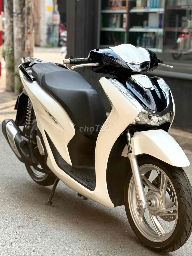 Honda SH 125i ABS 2024 с документами на руках