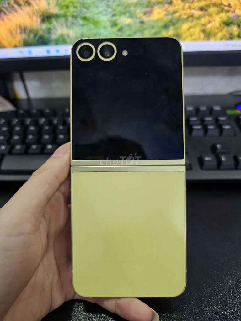 Samsung Galaxy Z Flip6 Vàng 12/256. Mua bán Điện thoại tại Quận Gò Vấp Tp Hồ Chí Minh được đăng bởi Android Gò Vấp hình 1
