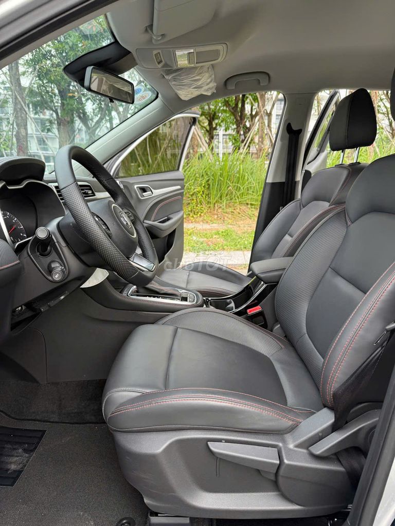 MG ZS 2023 COMFORT 1.5AT 9800 km Bạc. Mua bán Ô tô tại Thành phố Thủ Đức Tp Hồ Chí Minh được đăng bởi Công Phan Hữu Tuấn hình 19