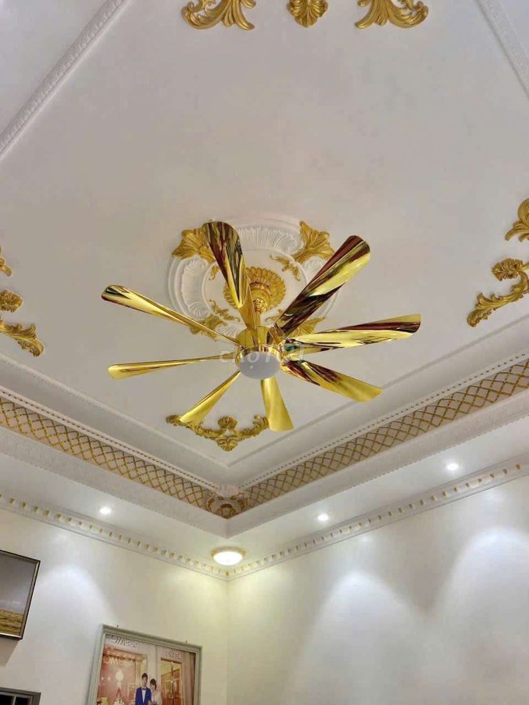 Quạt trần 8 cánh mạ vàng 24k. Mua bán Quạt tại Huyện Thanh Trì Hà Nội được đăng bởi Quyen hình 1