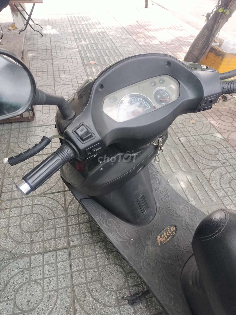 SYM Attila Victoria màu Đen. Mua bán Xe máy tại Quận 11 Tp Hồ Chí Minh được đăng bởi Tuấn hình 2